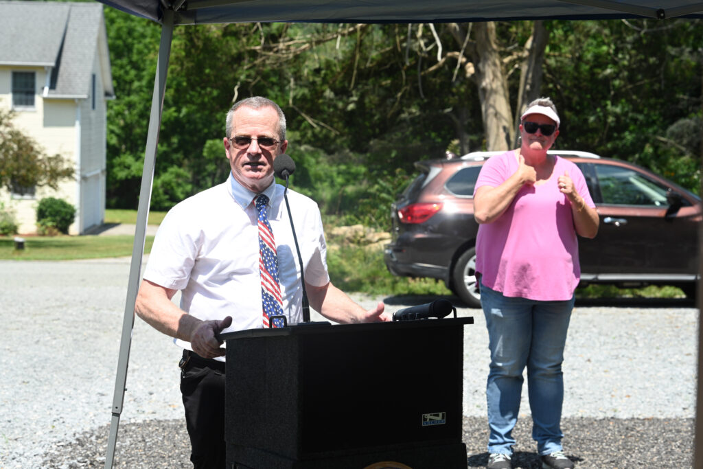 Norwich Mayor Peter Nystrom, ALS interpreter Joy Valenti